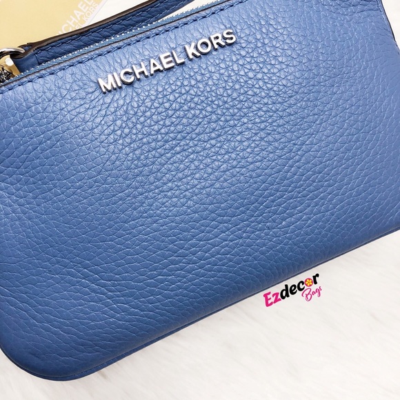 NWT Michael Kors Jet Set Top Zip Large Wristlet - Picture 4 of 8